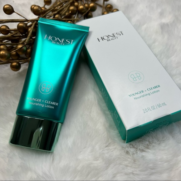 Honest Beauty | Younger + Cleaner Nourishing Lotion - Picture 6 of 10